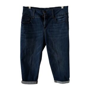 9th & Main blue jean cuff leg capris! EUC!